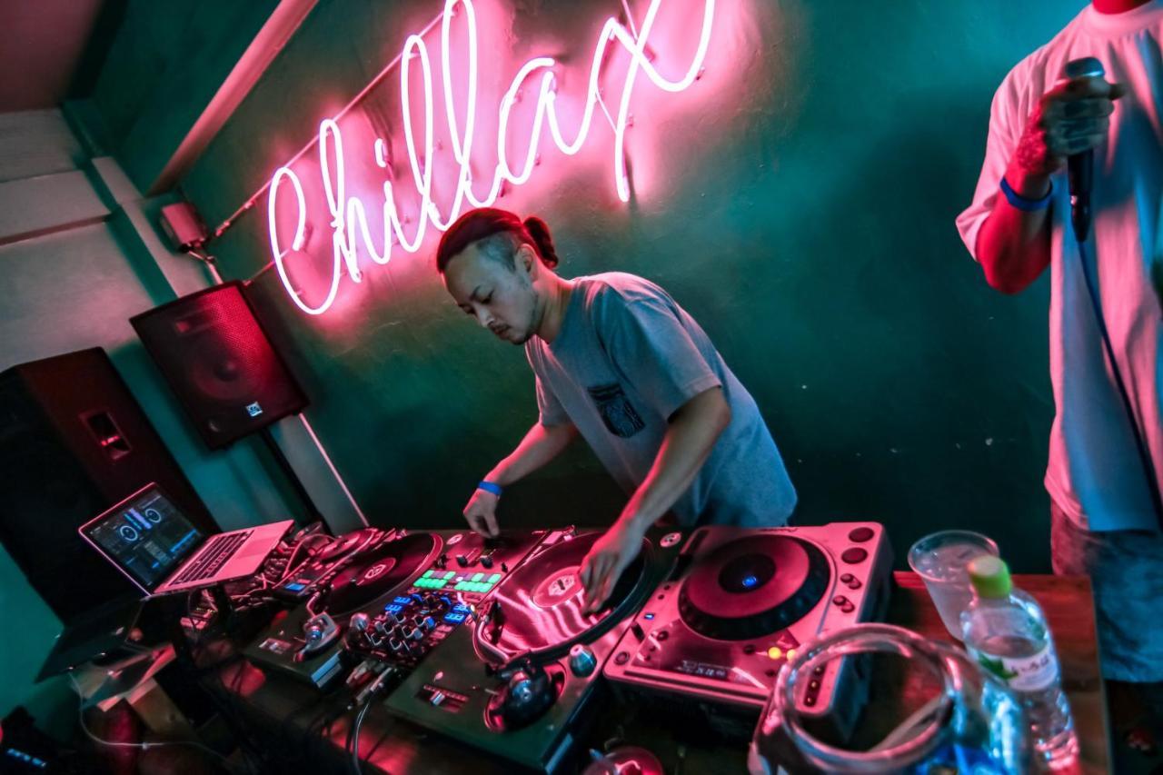Hostel Chillax Осака Экстерьер фото