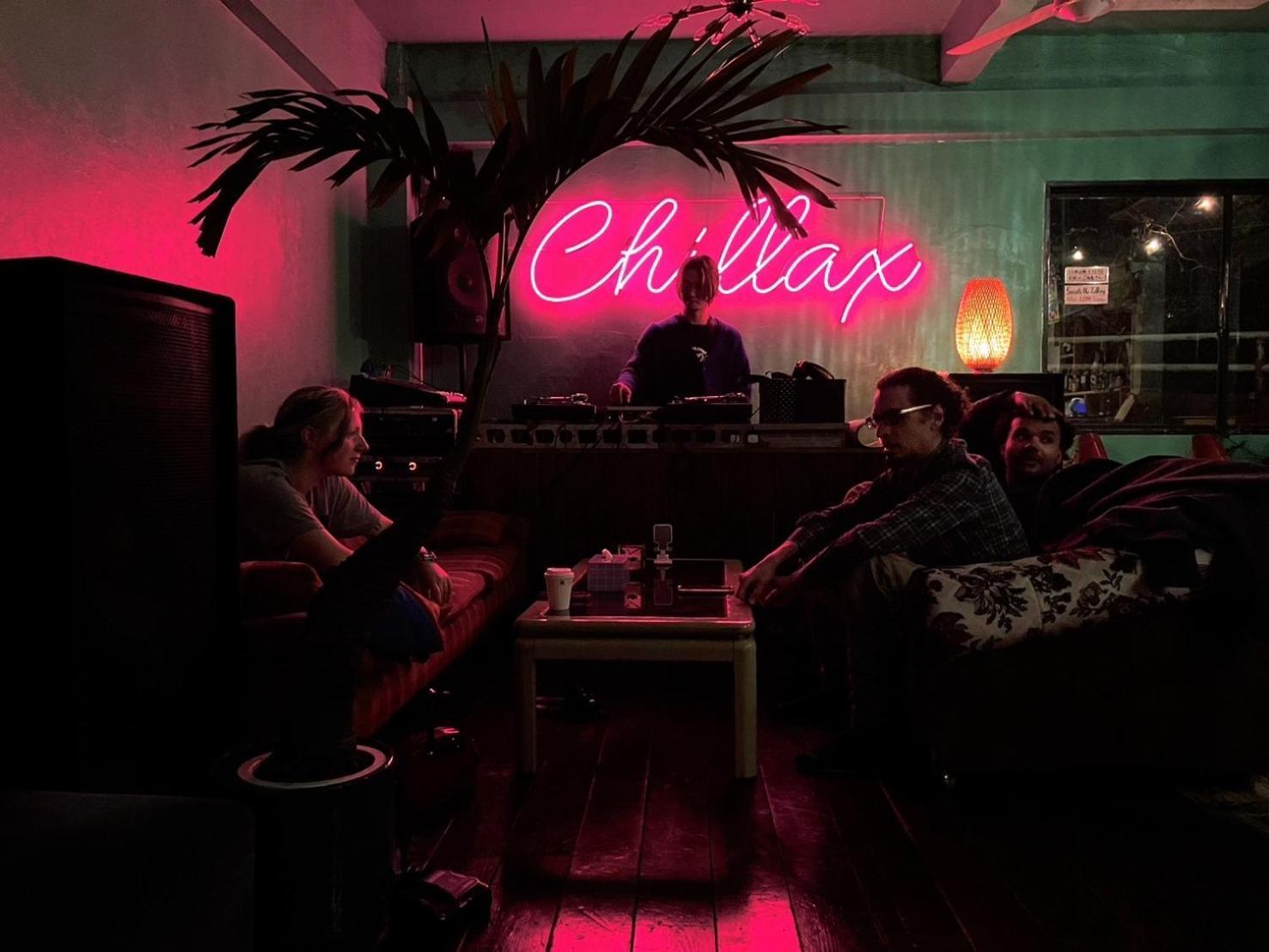 Hostel Chillax Осака Экстерьер фото